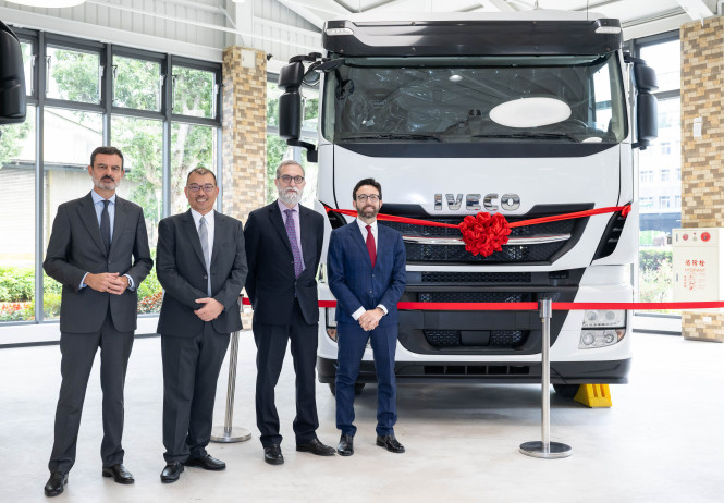 落實ESG企業永續發展的經營目標，安東集團本次捐贈IVECO STRALIS 43噸曳引車予國立臺北科技大學附屬桃園農工高級中等學校，符合Euro6排放標準，期望融入學校課程教學，協助達到與產業界無縫接軌的教學成效。